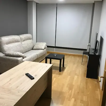 Bonito Piso Zona Hospital Con Garaje * Oviedo