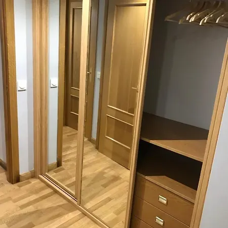 Bonito Piso Zona Hospital Con Garaje